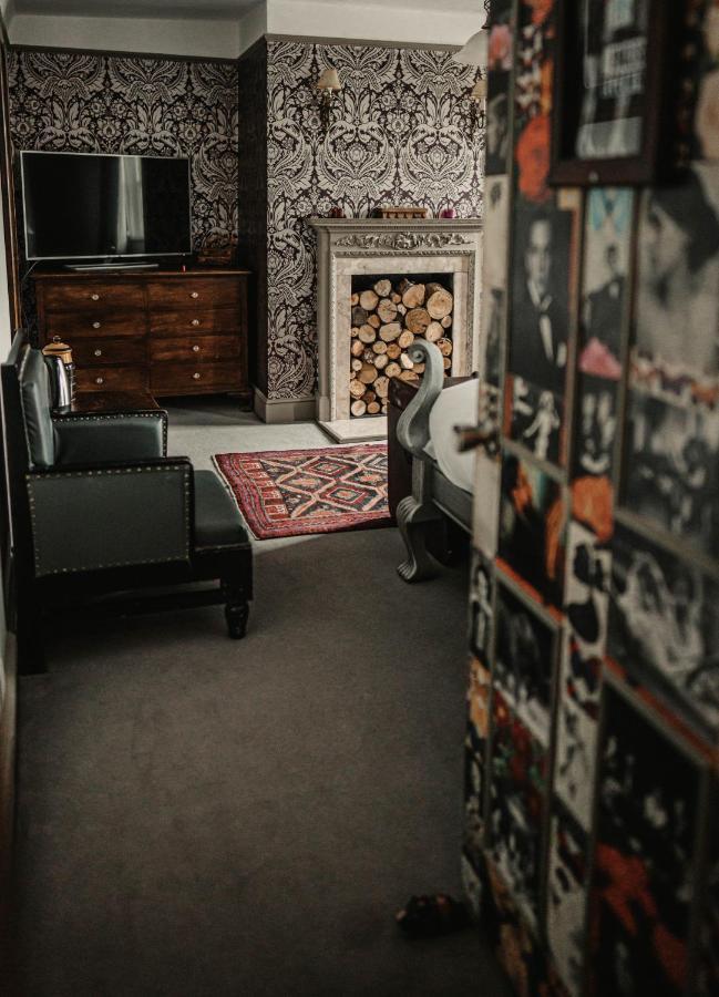 Elephant Hotel Пангборн Екстериор снимка