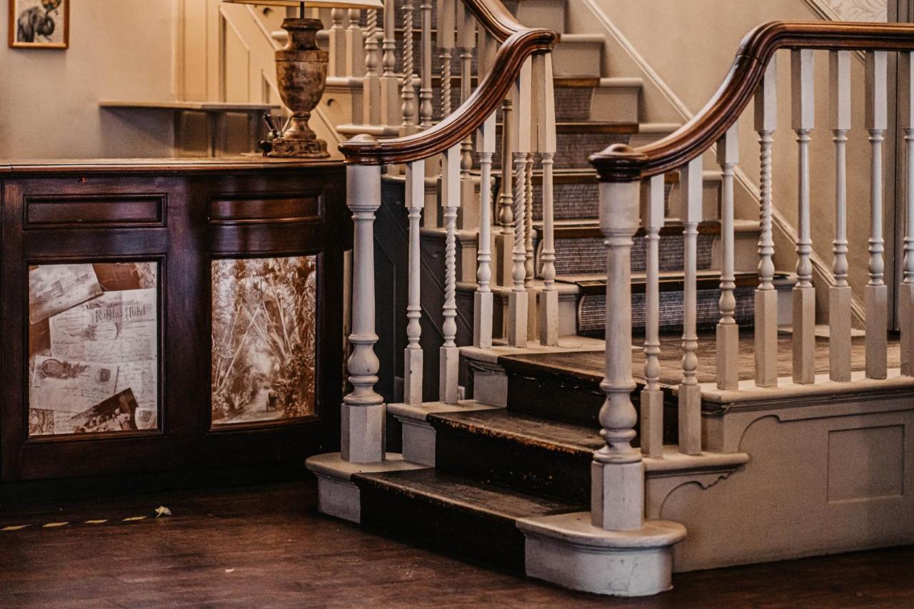 Elephant Hotel Пангборн Екстериор снимка