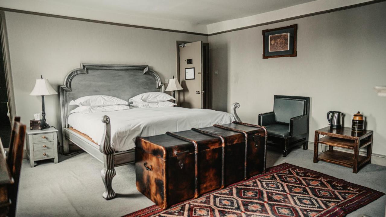 Elephant Hotel Пангборн Екстериор снимка