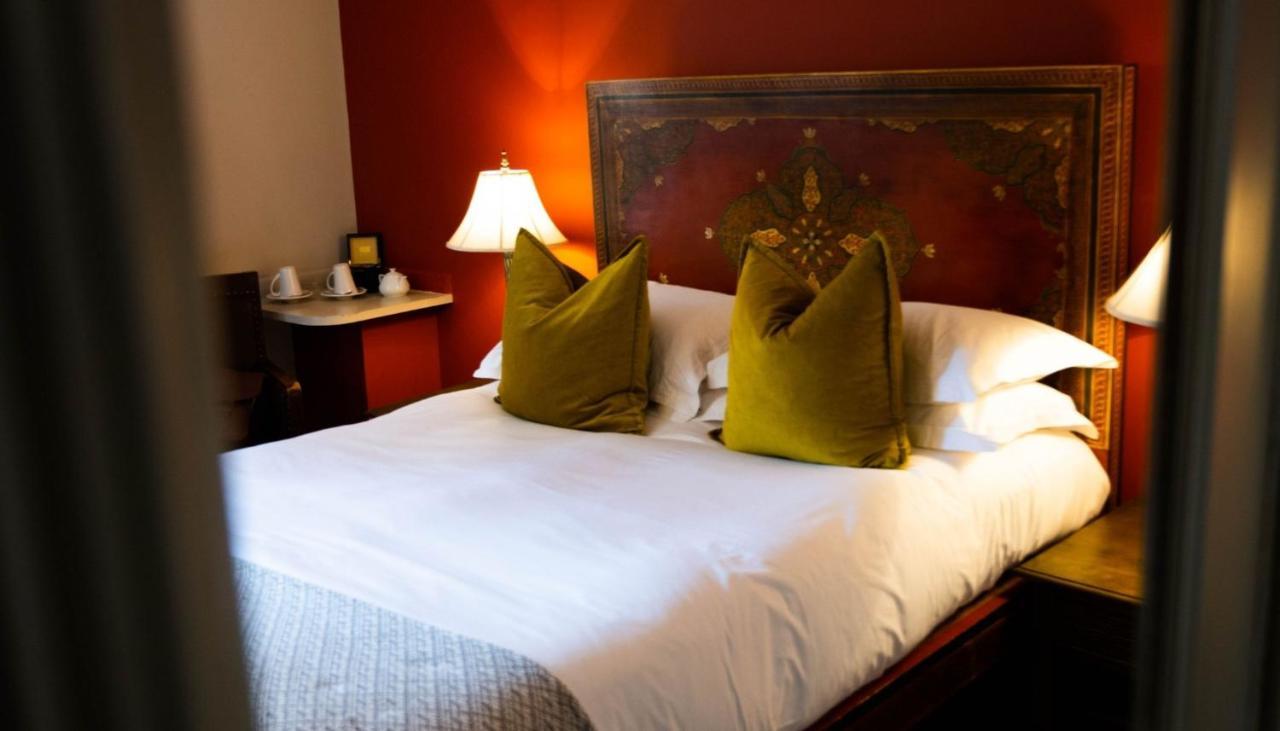 Elephant Hotel Пангборн Екстериор снимка