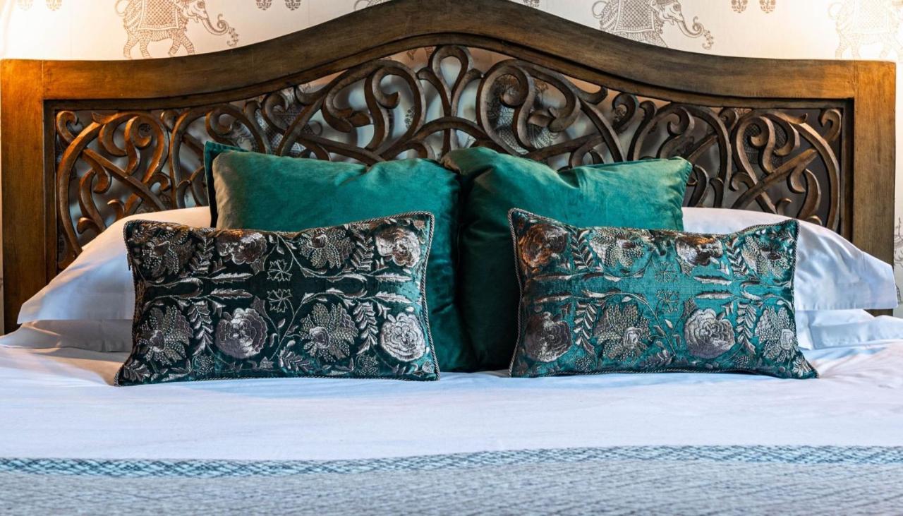 Elephant Hotel Пангборн Екстериор снимка