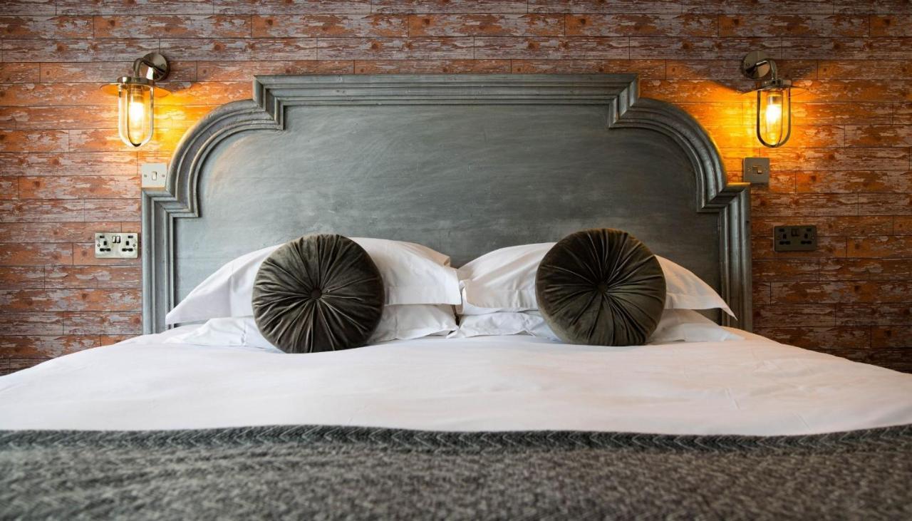 Elephant Hotel Пангборн Екстериор снимка