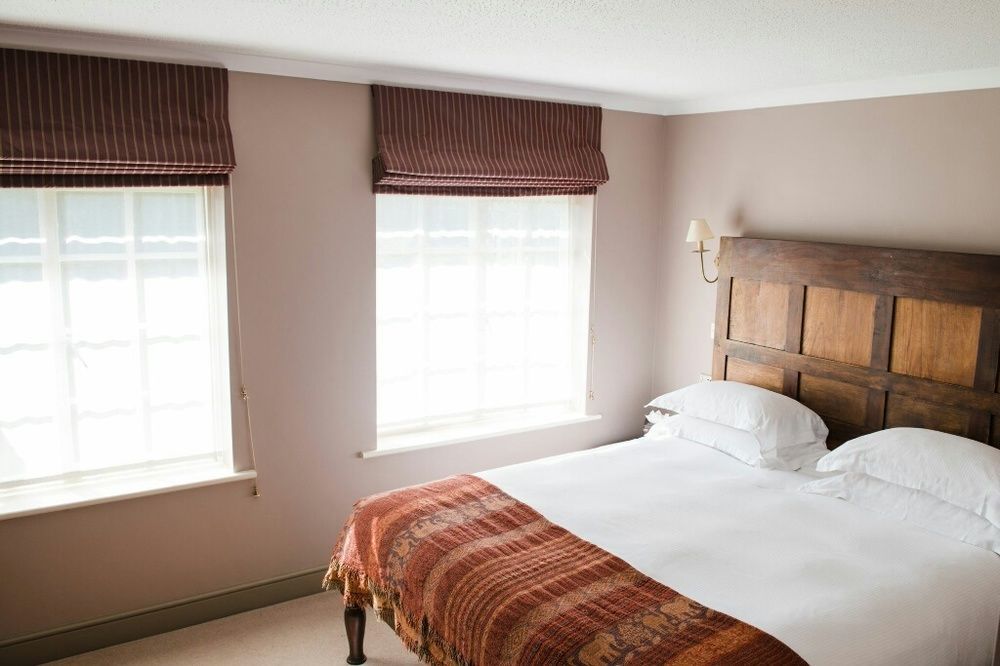 Elephant Hotel Пангборн Екстериор снимка